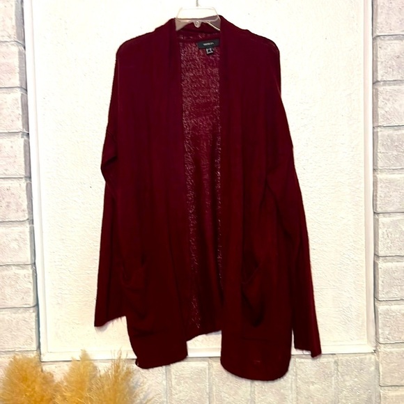Forever 21+ size maroon knitted cardigan sweater size 0X or 10/12 - Picture 1 of 7